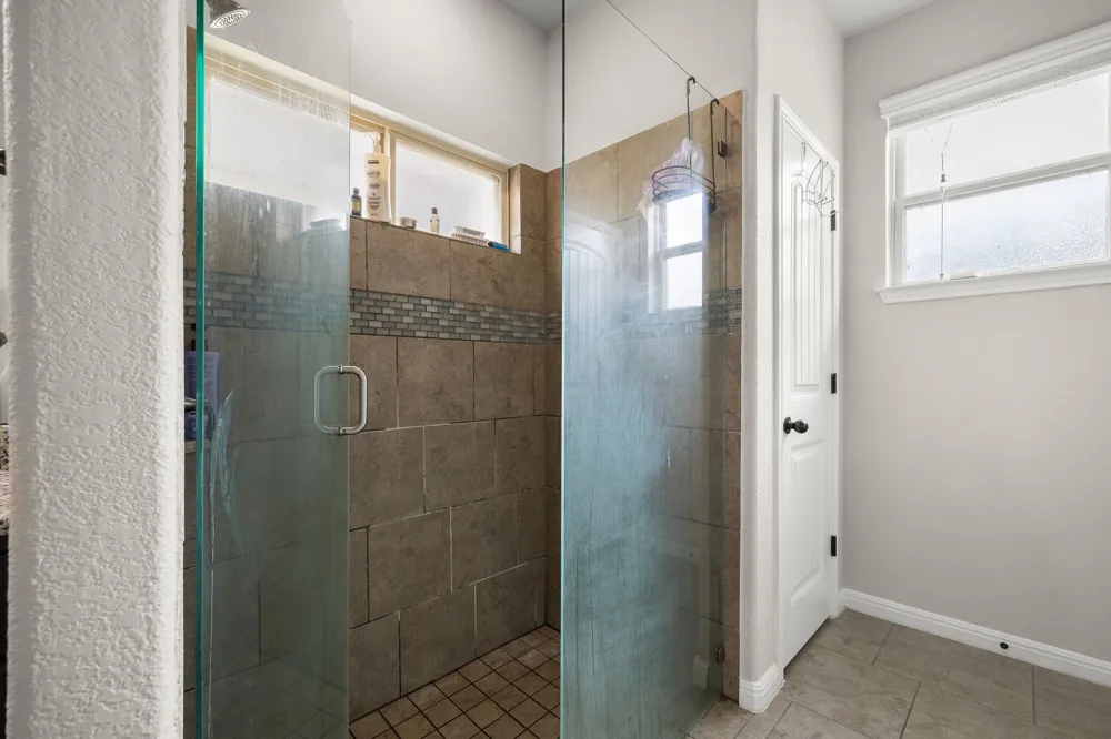 1401 Little Elm Trail #215 Cedar Park, TX 78613