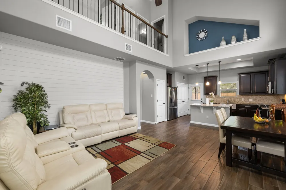1401 Little Elm Trail #215 Cedar Park, TX 78613