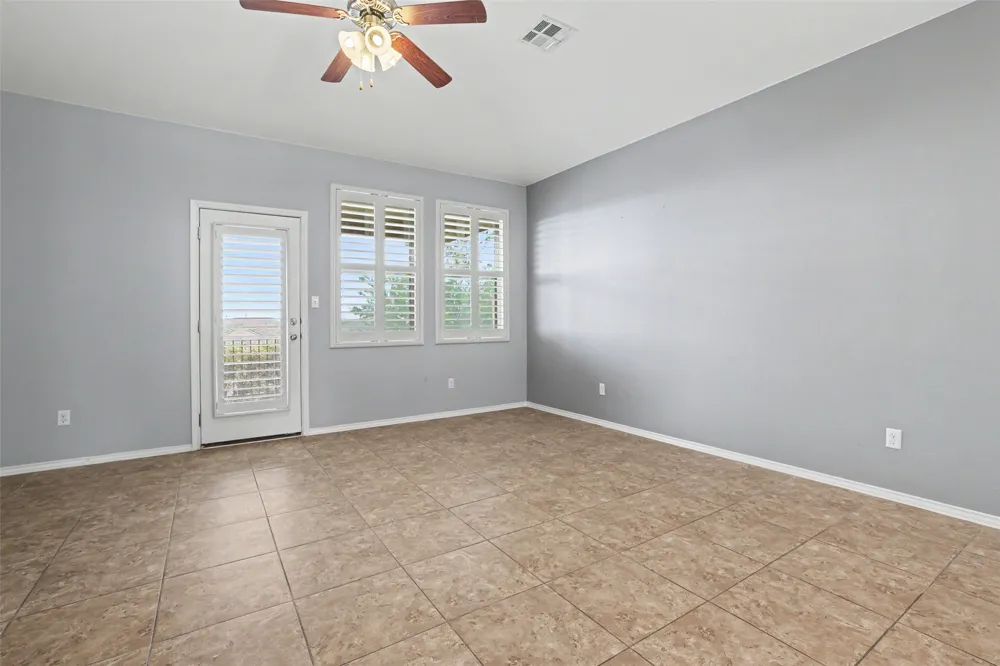 6227 Aviara Drive #E3 Austin, TX 78735
