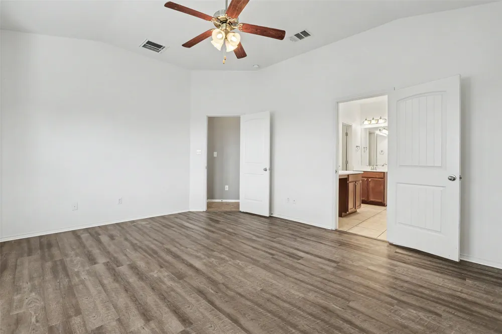 6227 Aviara Drive #E3 Austin, TX 78735
