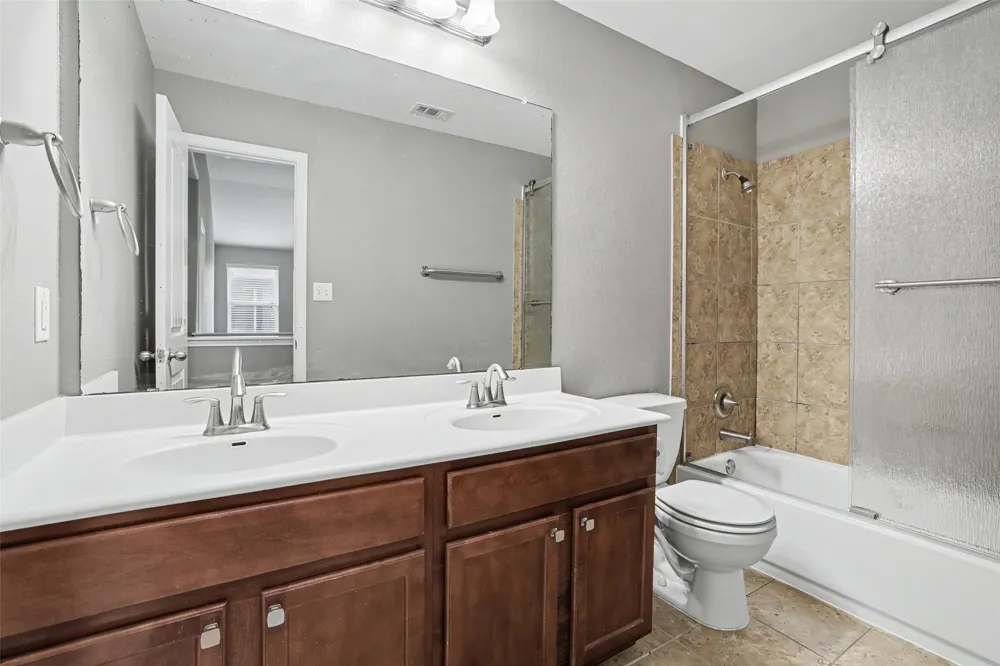 6227 Aviara Drive #E3 Austin, TX 78735