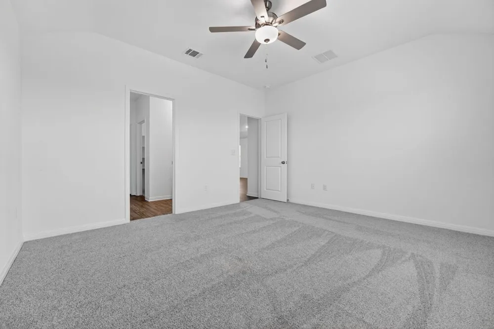 14130 Edna Maxine Walk Del Valle, TX 78617