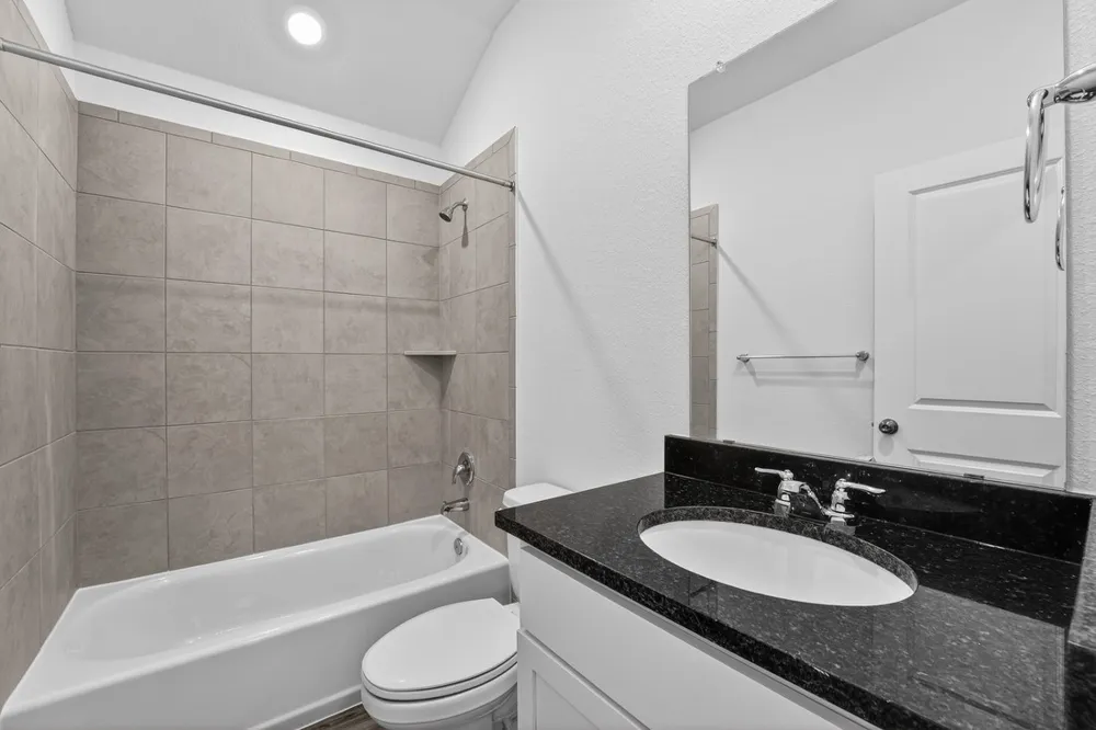 14130 Edna Maxine Walk Del Valle, TX 78617