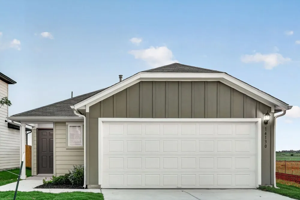 14130 Edna Maxine Walk Del Valle, TX 78617