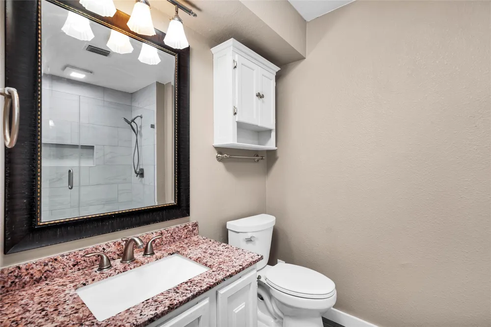 3607 Las Colinas Drive #B Austin, TX 78731