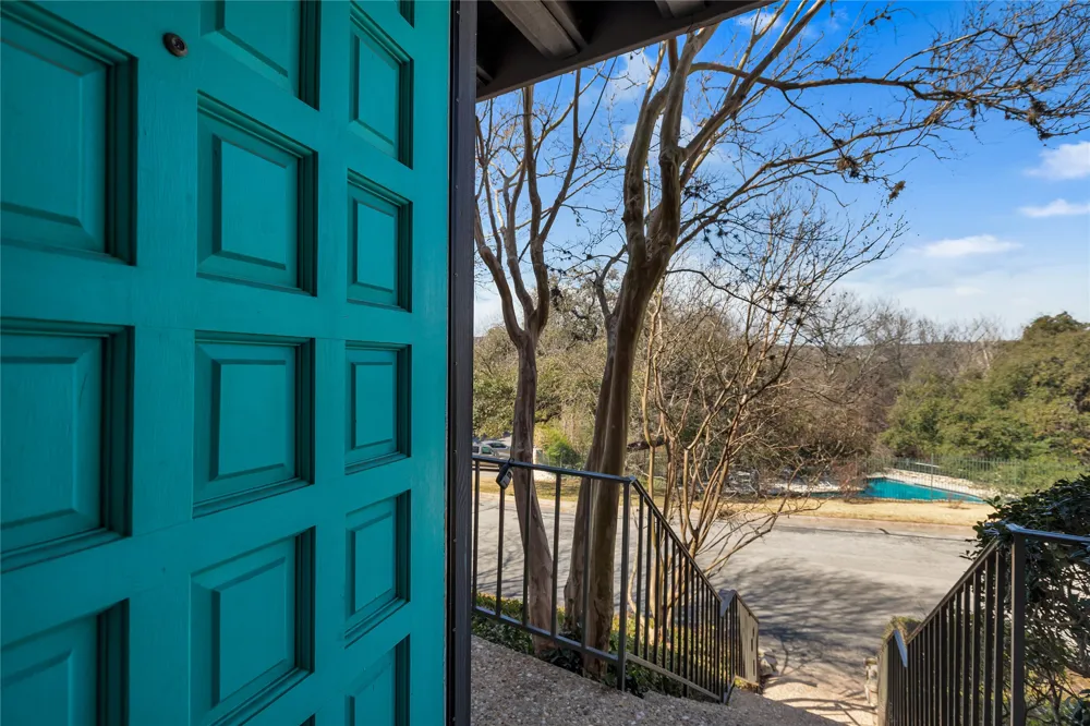 3607 Las Colinas Drive #B Austin, TX 78731