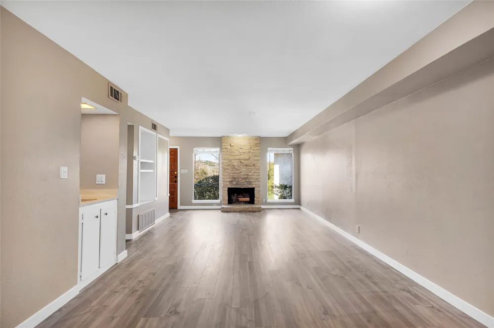 3607 Las Colinas Drive #B Austin, TX 78731