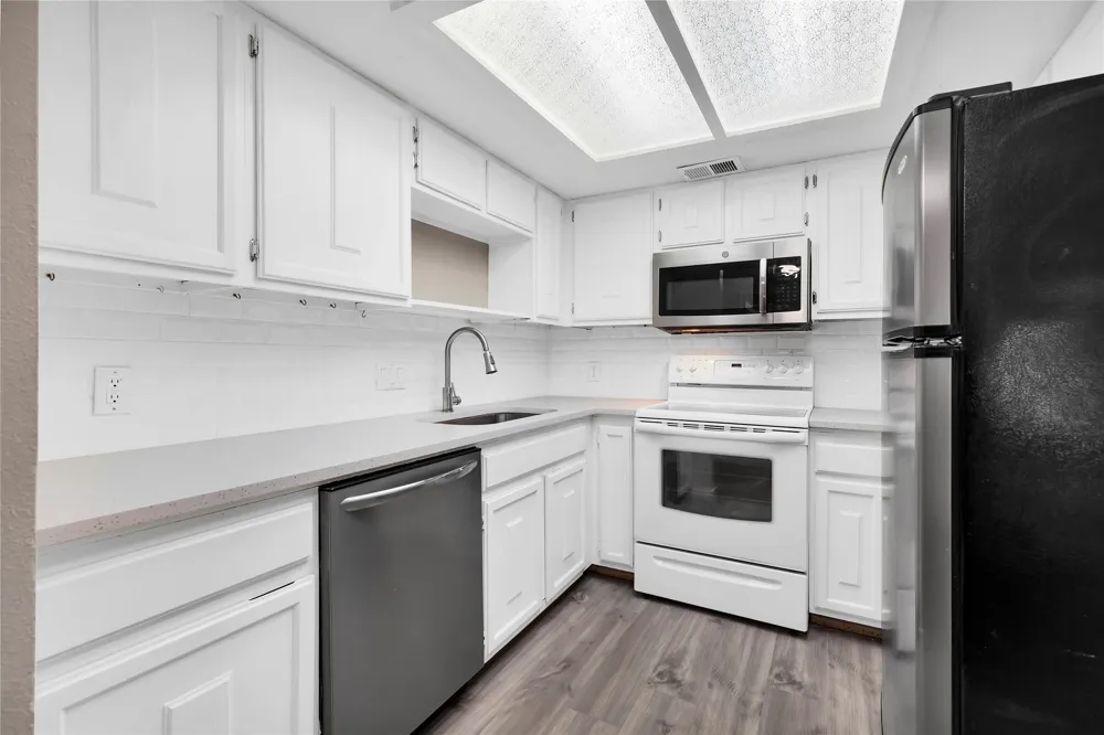 3607 Las Colinas Drive #B Austin, TX 78731