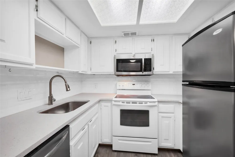 3607 Las Colinas Drive #B Austin, TX 78731