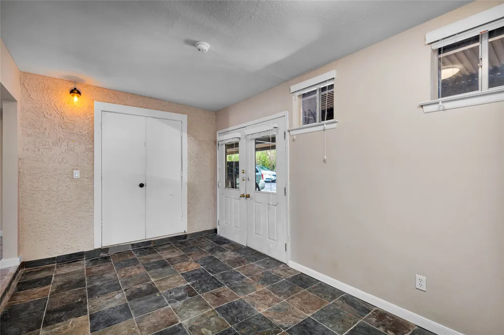 3607 Las Colinas Drive #B Austin, TX 78731