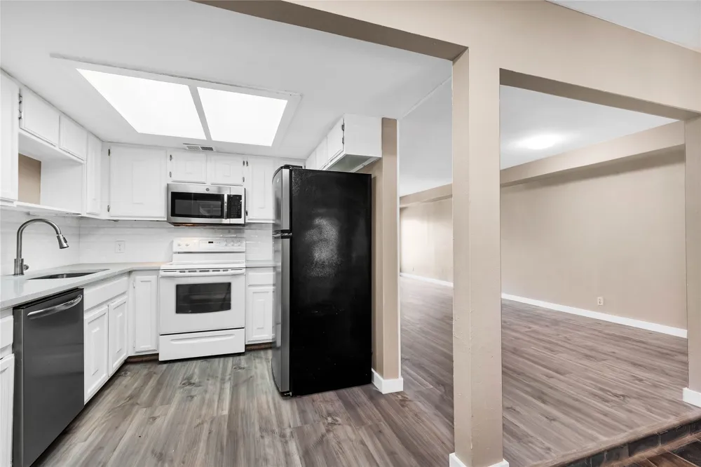 3607 Las Colinas Drive #B Austin, TX 78731