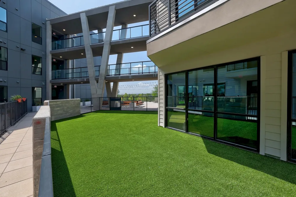 1701 Simond Avenue #215 Austin, TX 78723