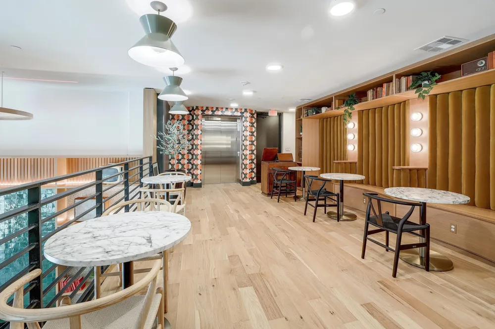 1701 Simond Avenue #215 Austin, TX 78723
