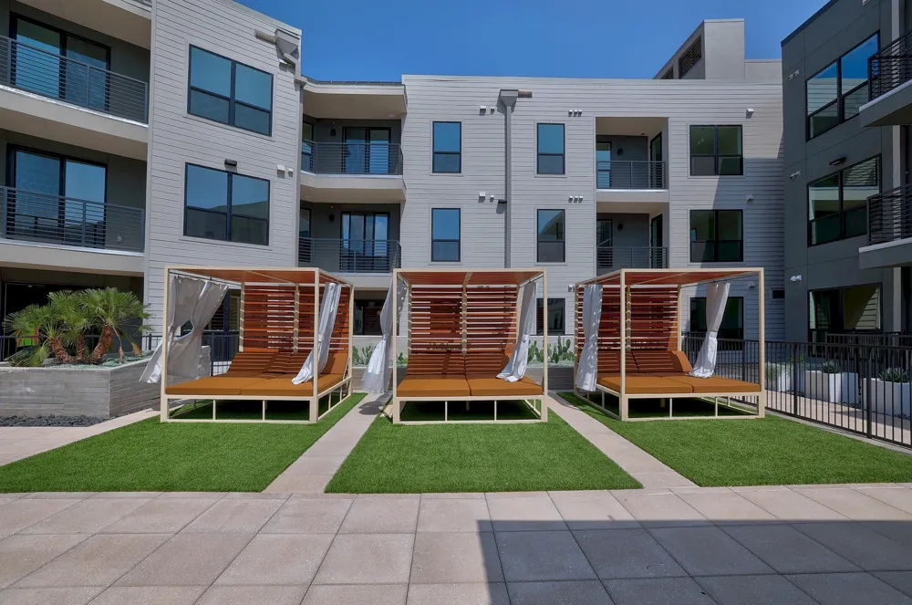 1701 Simond Avenue #215 Austin, TX 78723