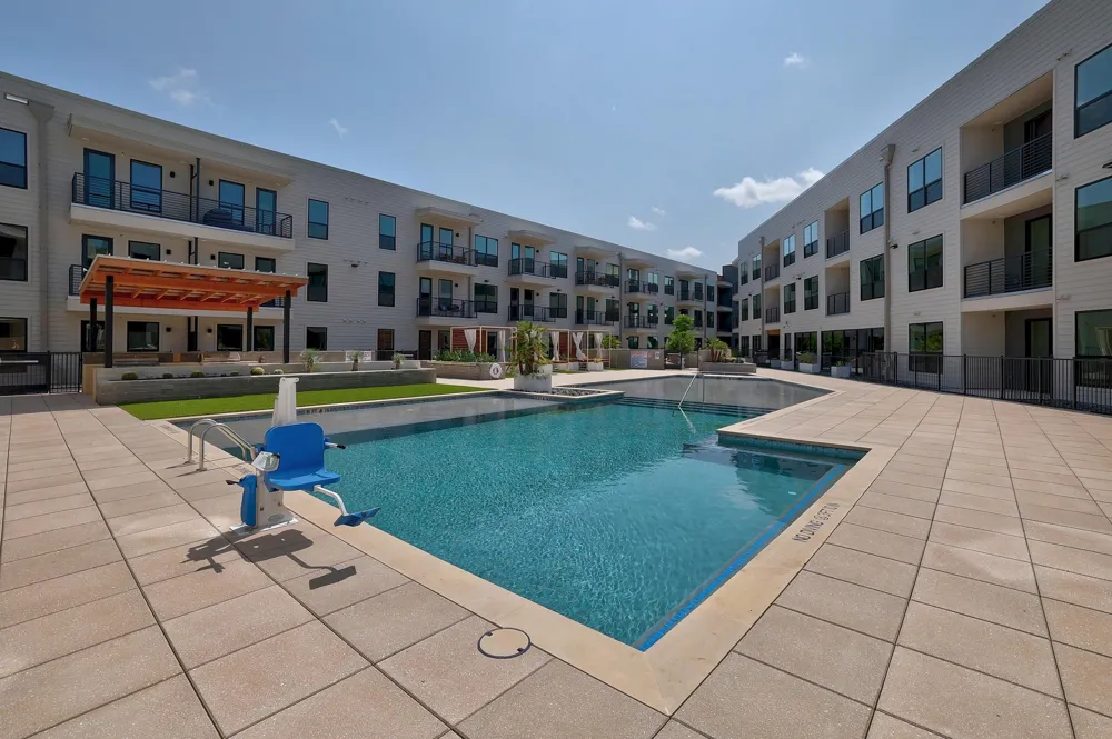 1701 Simond Avenue #215 Austin, TX 78723
