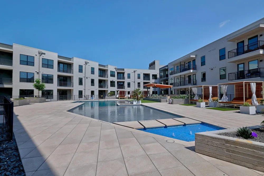 1701 Simond Avenue #215 Austin, TX 78723