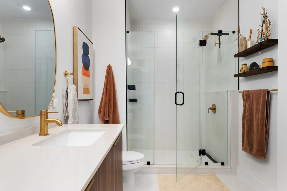 1701 Simond Avenue #215 Austin, TX 78723