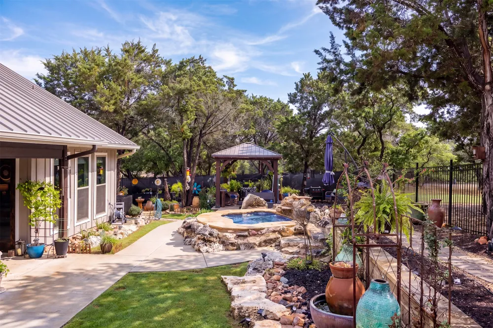 522 S San Juan Kerrville, TX 78028