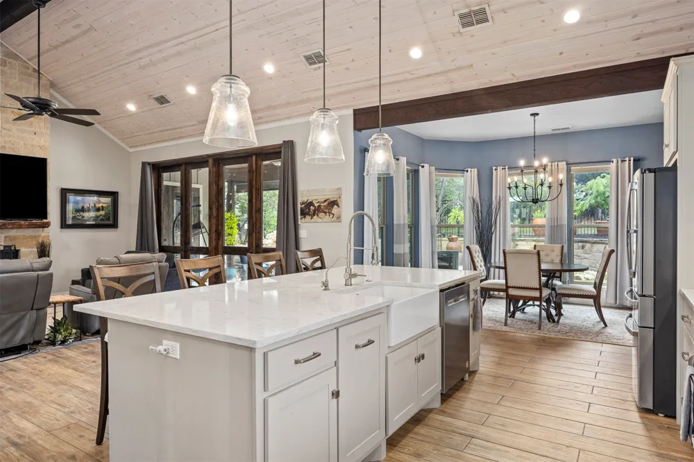 522 S San Juan Kerrville, TX 78028