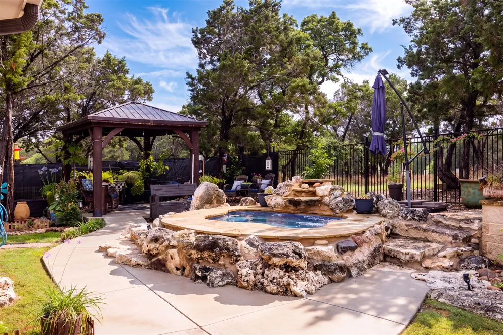 522 S San Juan Kerrville, TX 78028