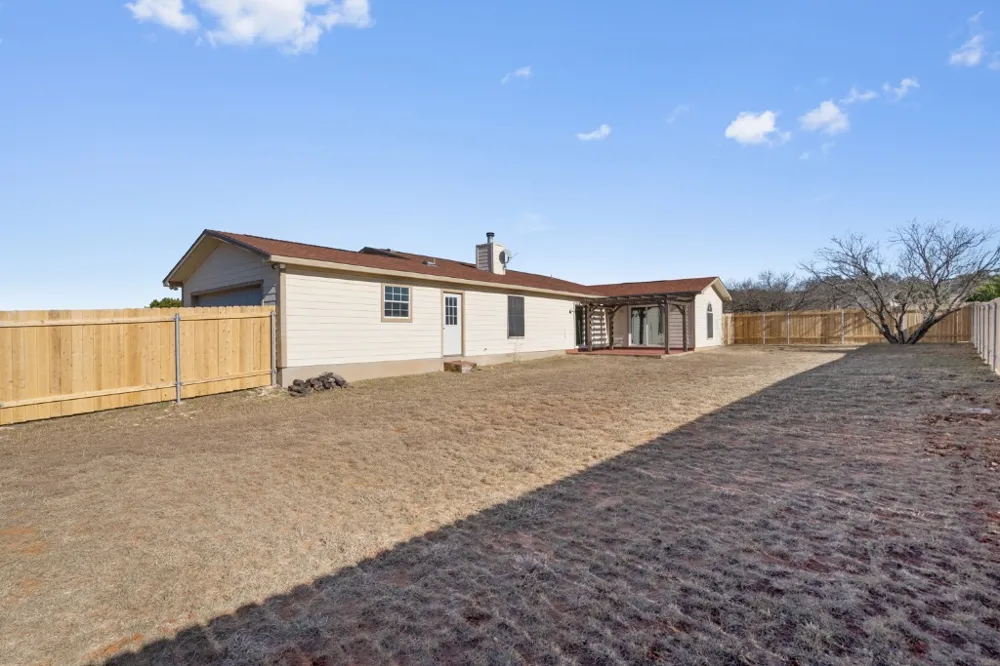 2301 Red Bird Cove Lago Vista, TX 78645