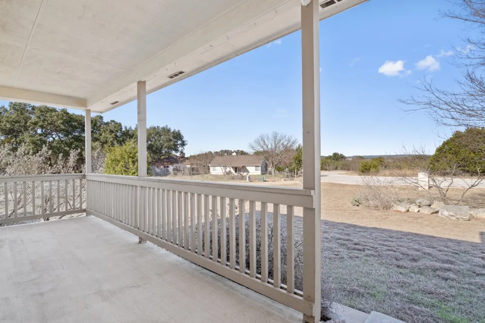 2301 Red Bird Cove Lago Vista, TX 78645