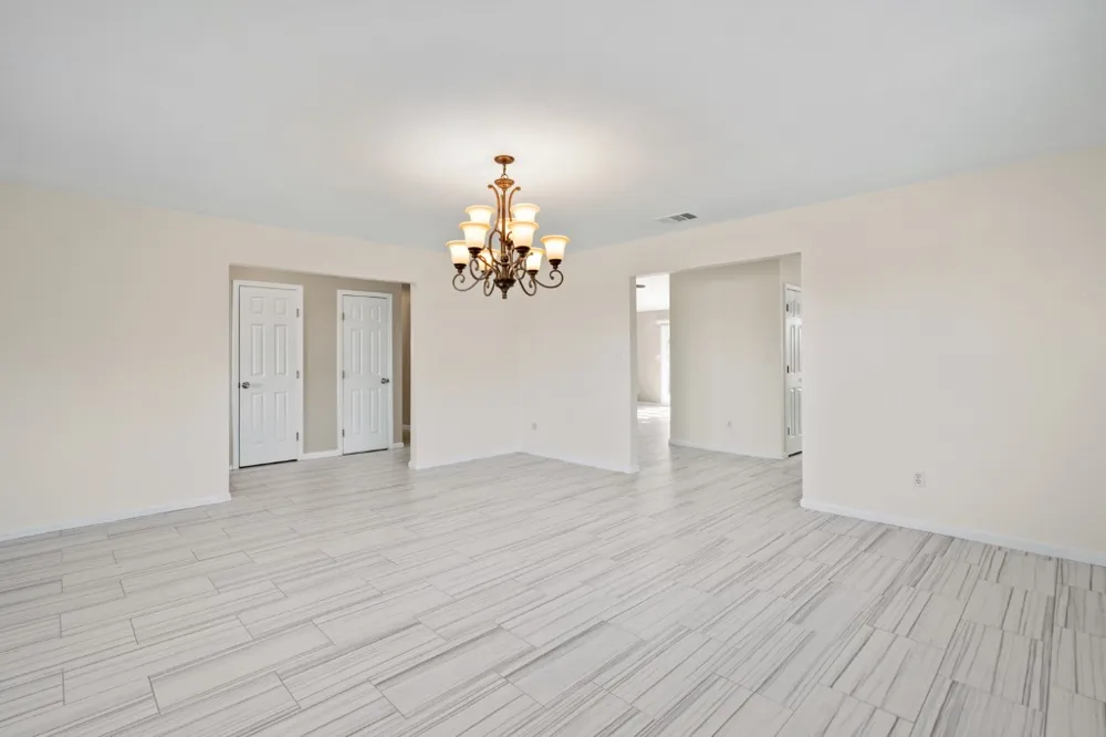 2301 Red Bird Cove Lago Vista, TX 78645