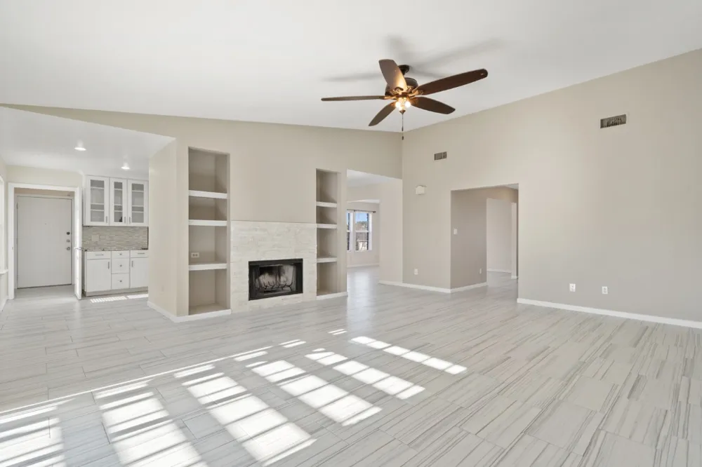2301 Red Bird Cove Lago Vista, TX 78645