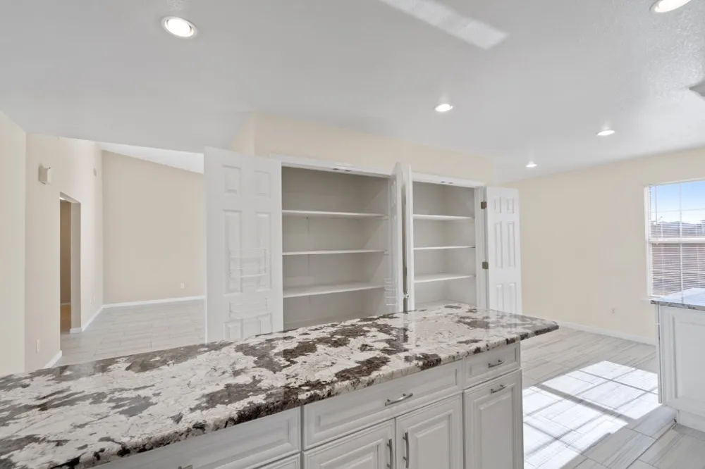 2301 Red Bird Cove Lago Vista, TX 78645