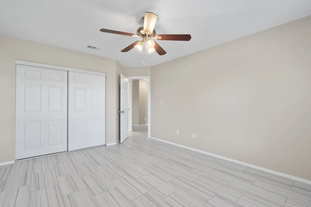 2301 Red Bird Cove Lago Vista, TX 78645