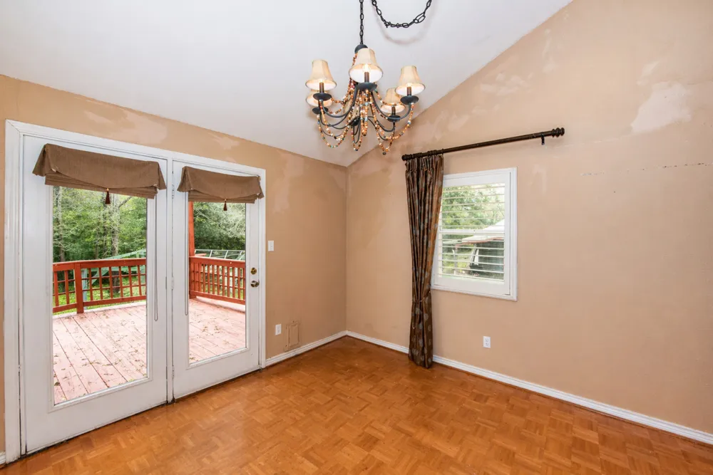 877 Hollow Bend Caldwell, TX 77836