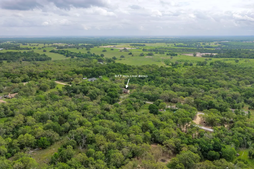 877 Hollow Bend Caldwell, TX 77836
