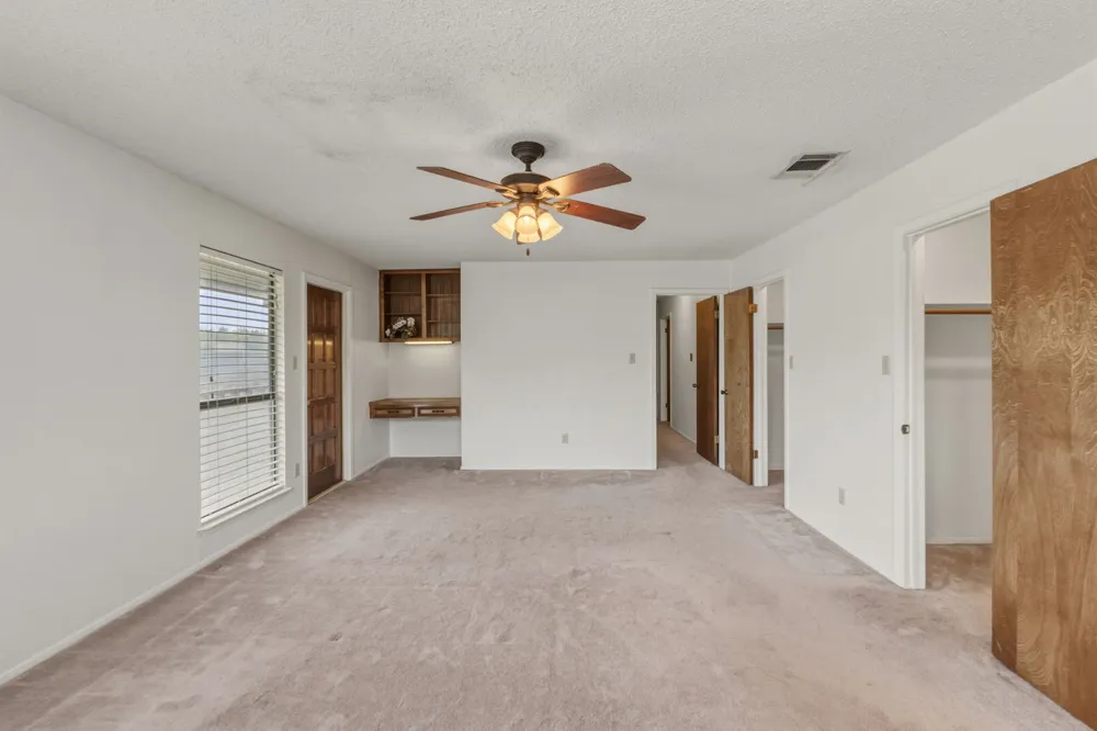 1303 Creekview Drive Round Rock, TX 78681