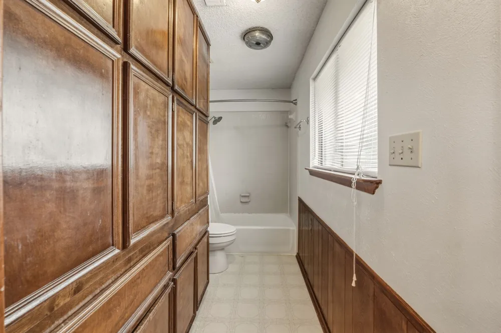 1303 Creekview Drive Round Rock, TX 78681