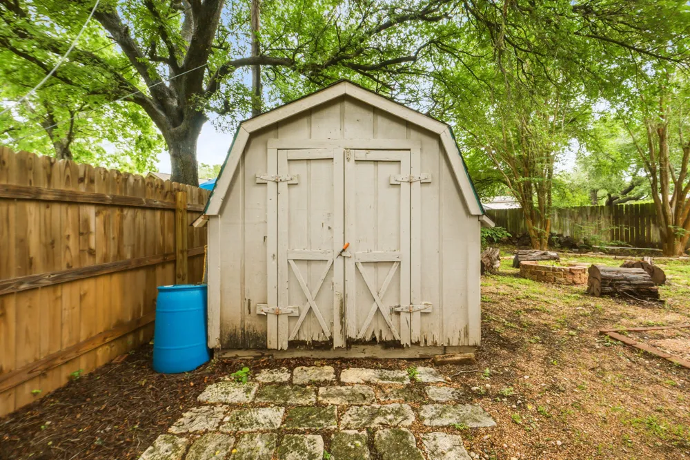 1303 Creekview Drive Round Rock, TX 78681