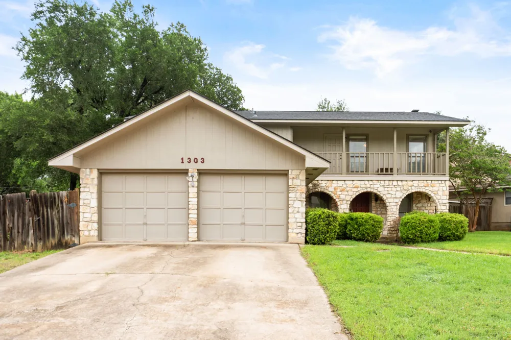 1303 Creekview Drive Round Rock, TX 78681