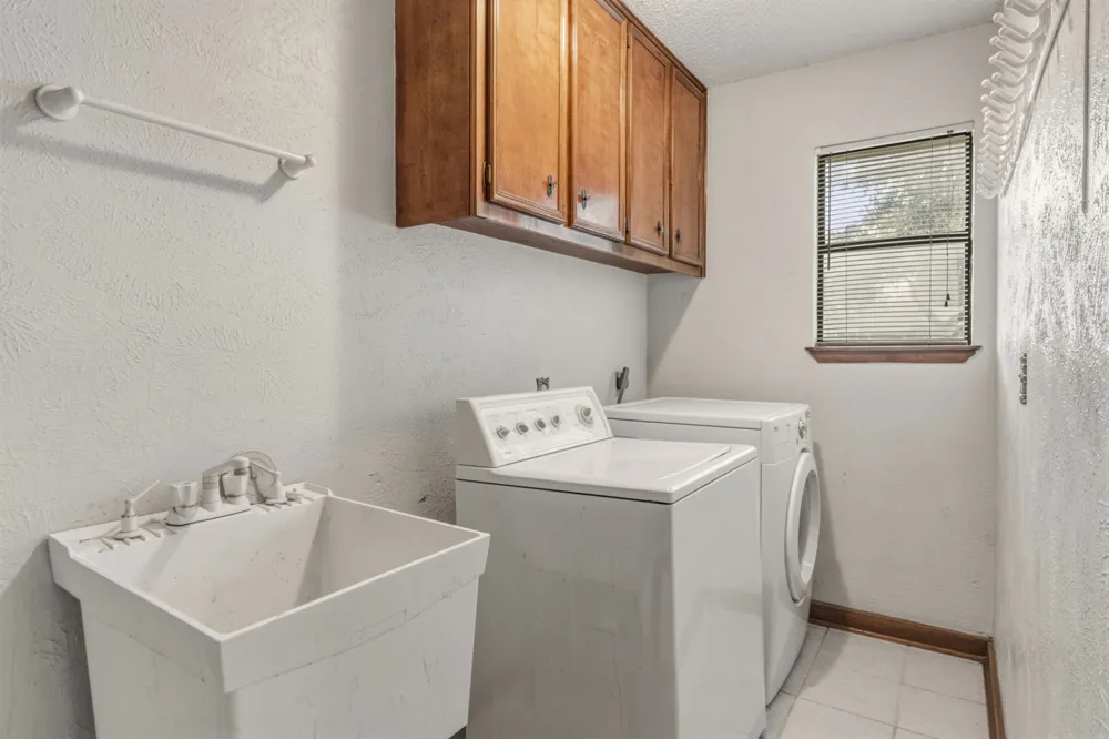 1303 Creekview Drive Round Rock, TX 78681