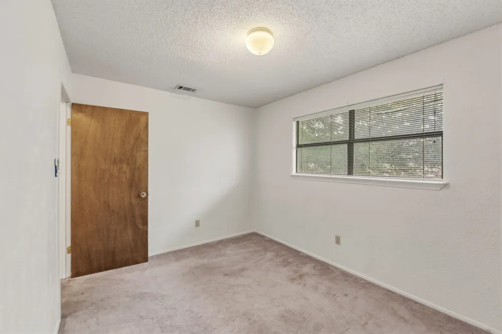1303 Creekview Drive Round Rock, TX 78681