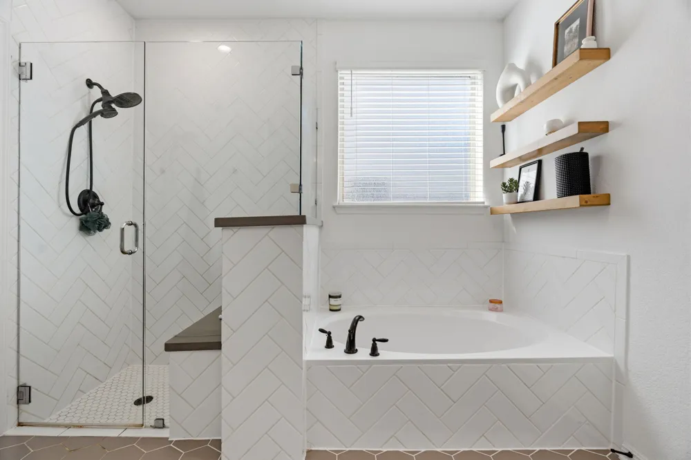 9900 Bayshore Bend #65 Austin, TX 78726