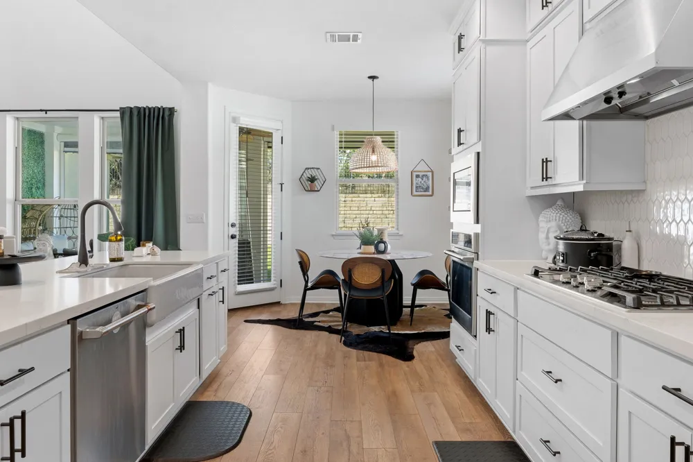 9900 Bayshore Bend #65 Austin, TX 78726