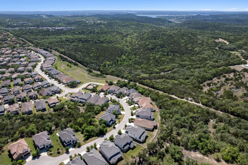 9900 Bayshore Bend #65 Austin, TX 78726