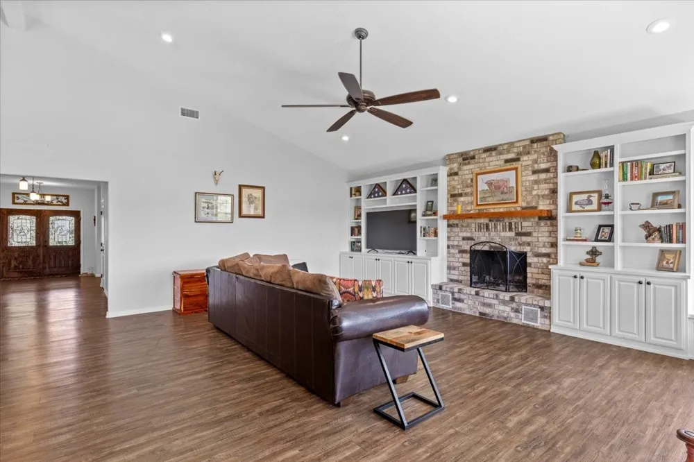 1883 Watterson Road Red Rock, TX 78662