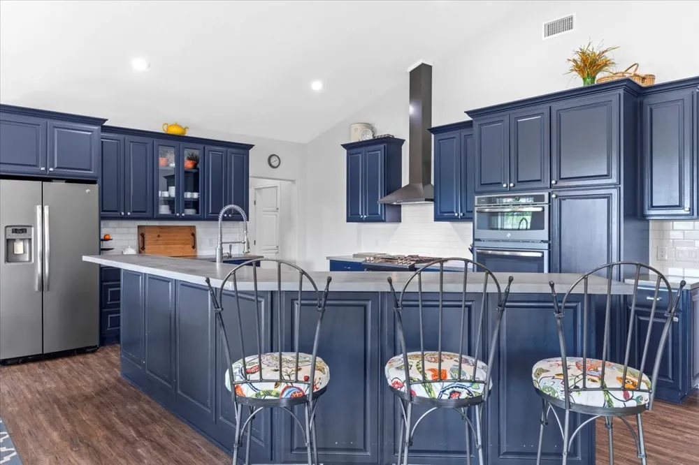 1883 Watterson Road Red Rock, TX 78662