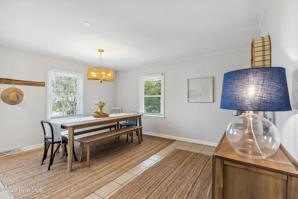 1122 S Topsail Drive Surf City, NC 28445
