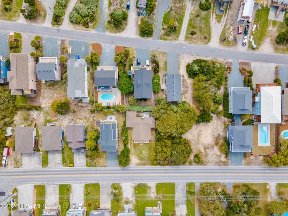 1122 S Topsail Drive Surf City, NC 28445