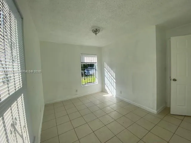 3929 NW 207th St Rd Miami Gardens, FL 33055