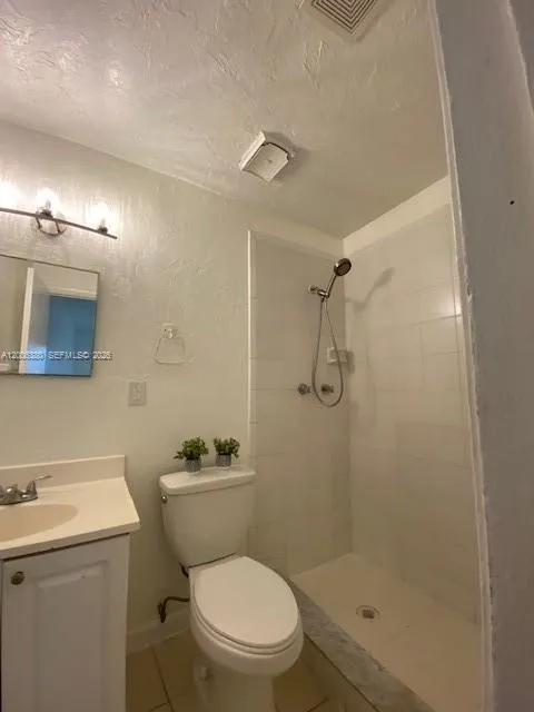 3929 NW 207th St Rd Miami Gardens, FL 33055