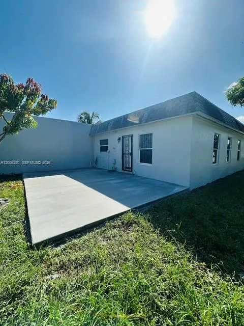 3929 NW 207th St Rd Miami Gardens, FL 33055