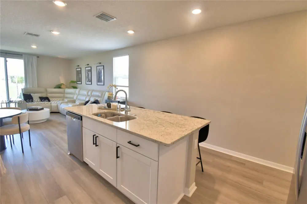 3563 Broadwing Blvd. Kissimmee, FL 34759