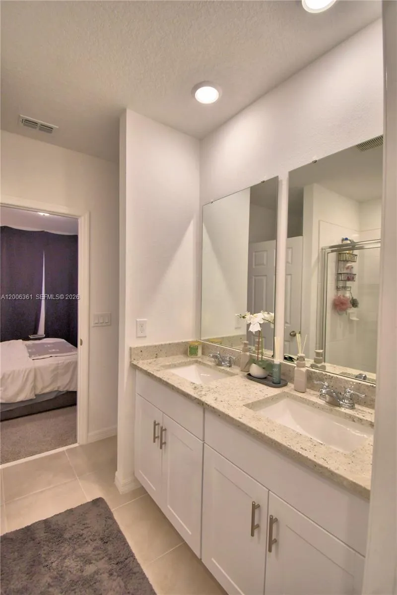3563 Broadwing Blvd. Kissimmee, FL 34759